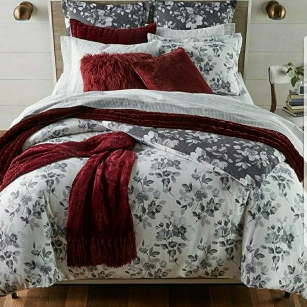 Martha Stewart "Magnolia Shadow" Duvet Cover